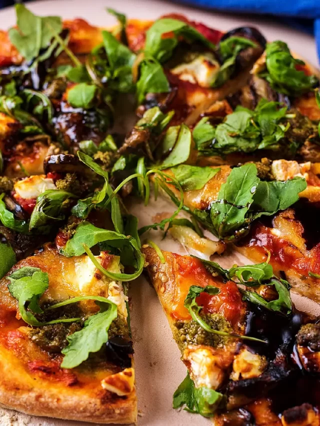 Aubergine Pizza in Hindi