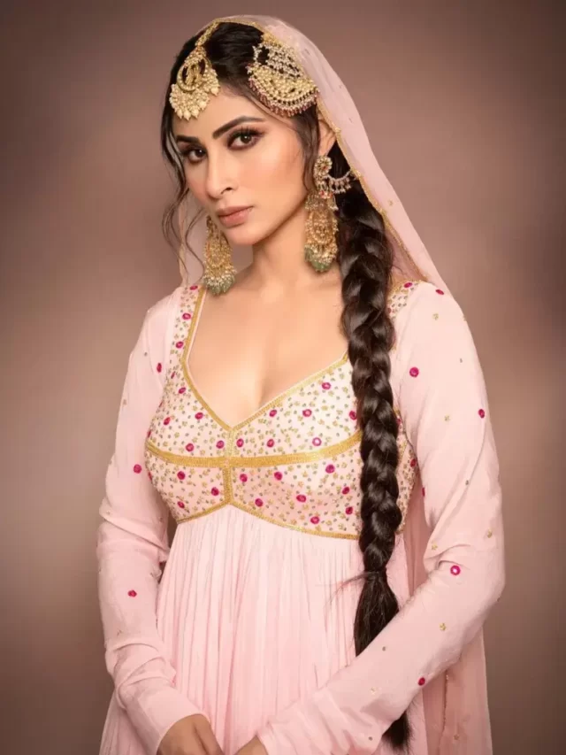 Mouni Roy
