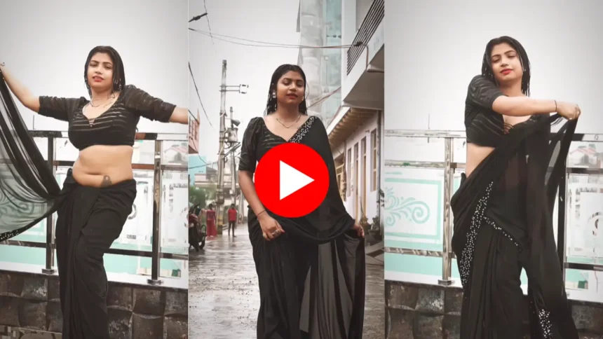 Indian Bhabhi in Black Saree